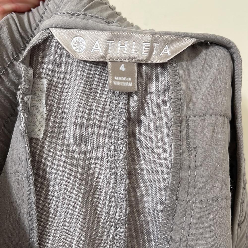 Athleta 100% Linen Grey Pinstrip High Rise Straight Leg Pants Size 4 - Picture 9 of 10